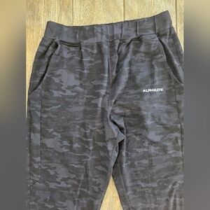 Alphalete Black Camo Joggers Athletic Pants Workout Gym Large Womens